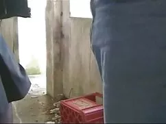 বড় সুন্দরী চুদাচুদি ...
